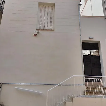 Litseli Athens